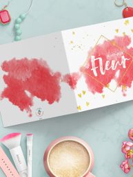 Babykaart Fleur, roze waterverf met goudfolie, hartjes op een witte kaart