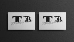 Logo TB Zadelservice mockup op visitekaartje