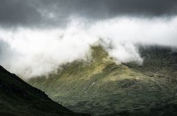 mountain-with-fog-in-scotland